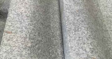 新余芙蓉白S型拉丝面路沿石