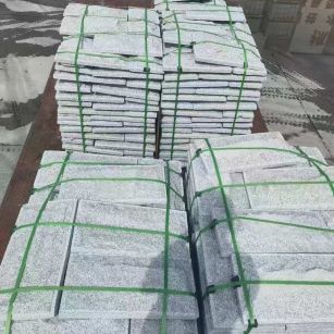 新余 芝麻白蘑菇石装车出货