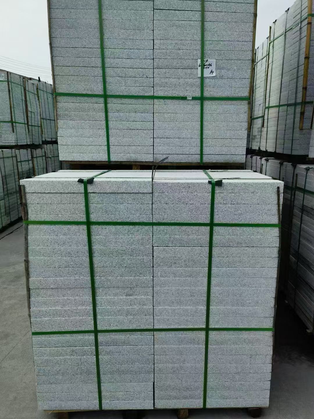 新余 火烧面地铺石，街道广场园林市政工程板，1.8~5.0厚均有现货