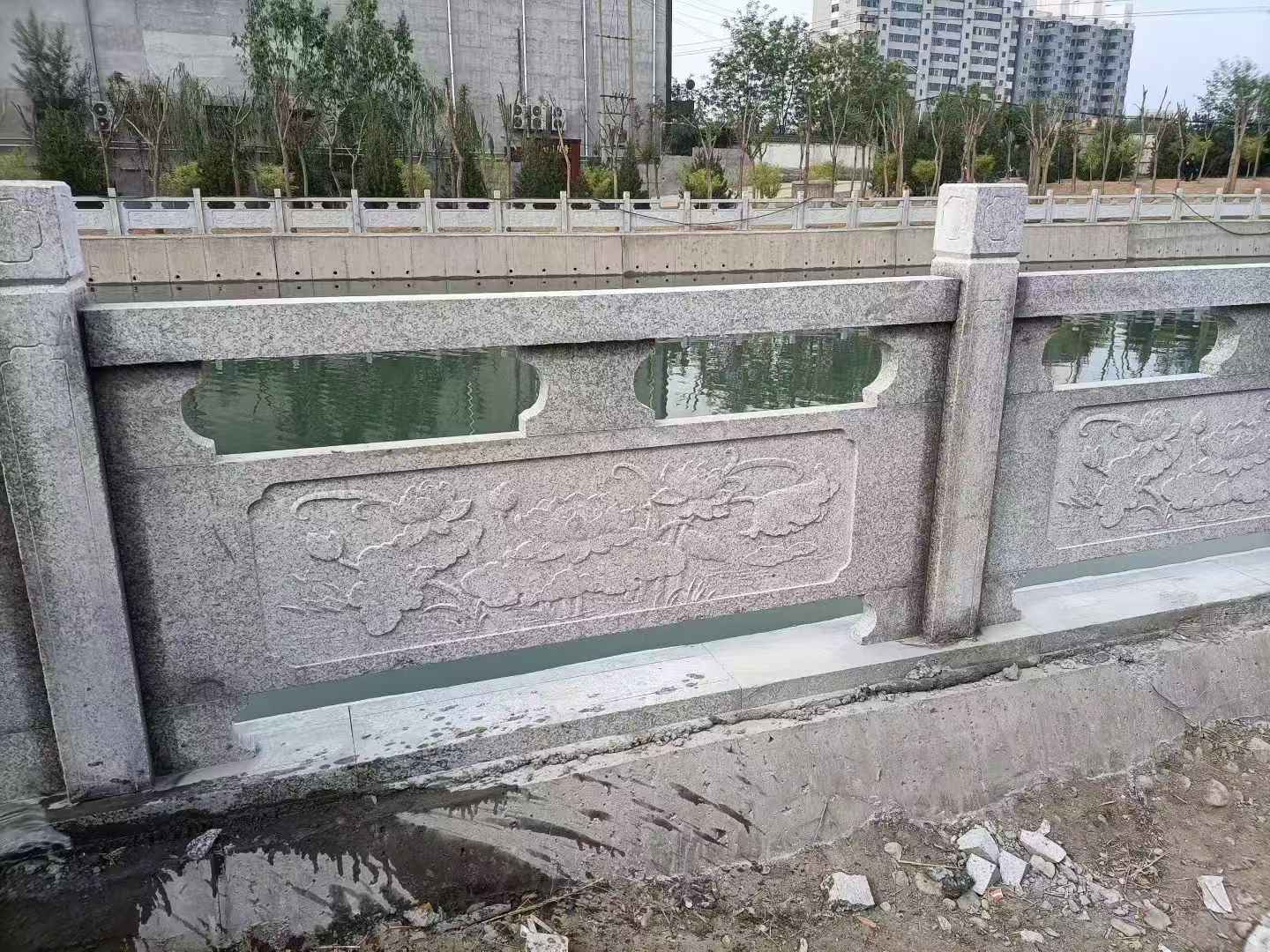 新余 芙蓉白大花桥梁、河道，石材栏杆、围栏、护栏