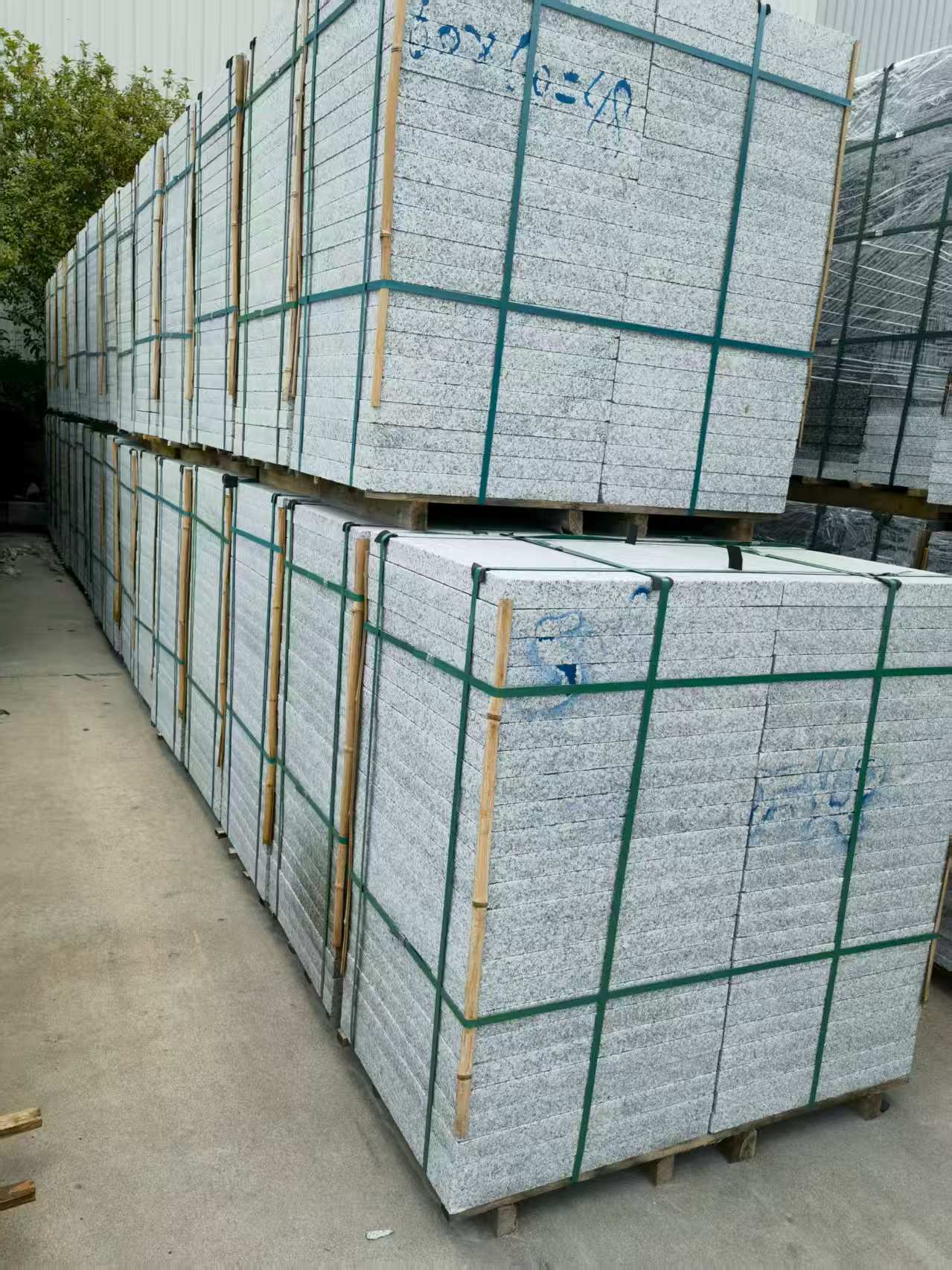 新余 大花芙蓉白火烧成品，市政园林广场地铺石