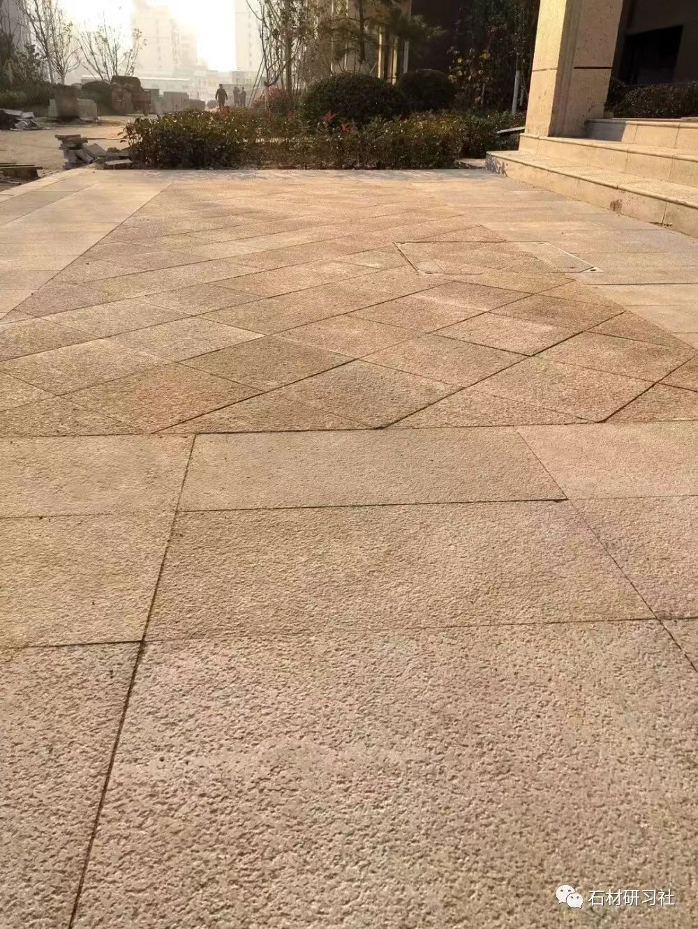 新余黄金麻石材铺装